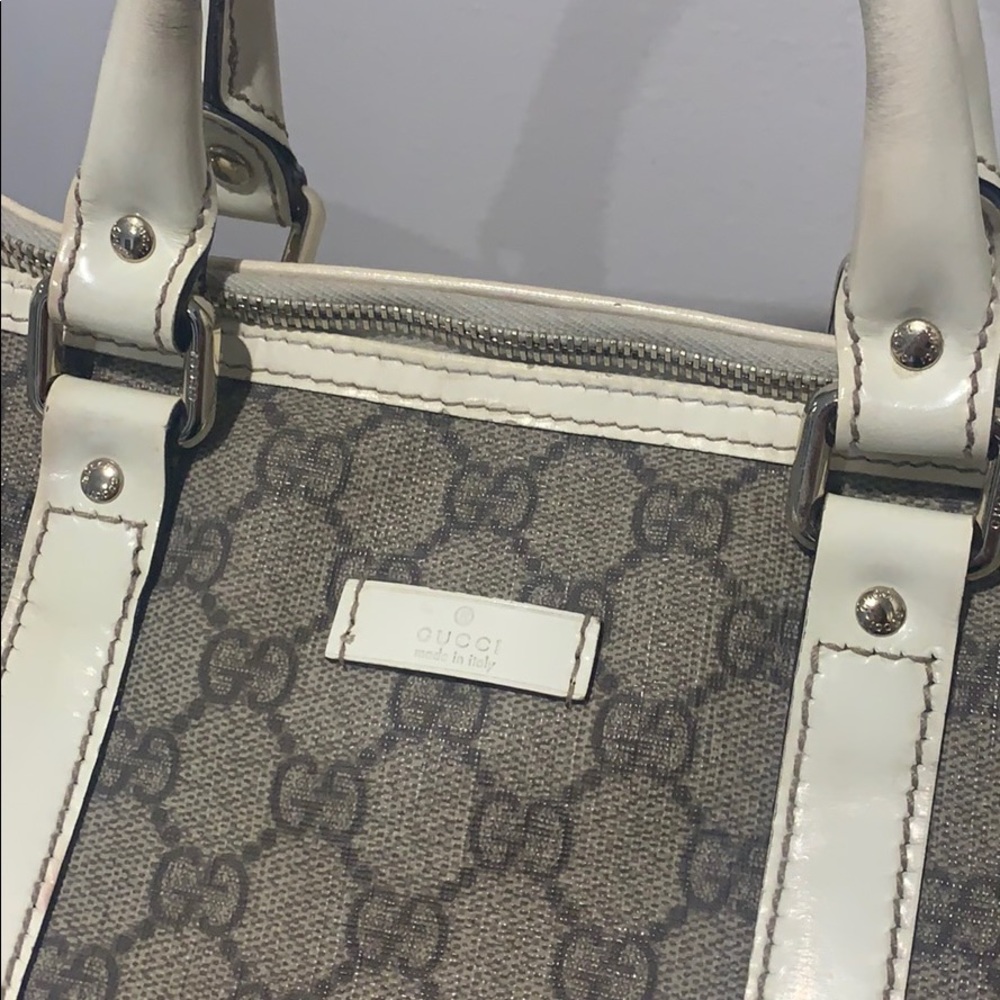 Gucci Boston Bag with White Trim - Picture 3 of 11